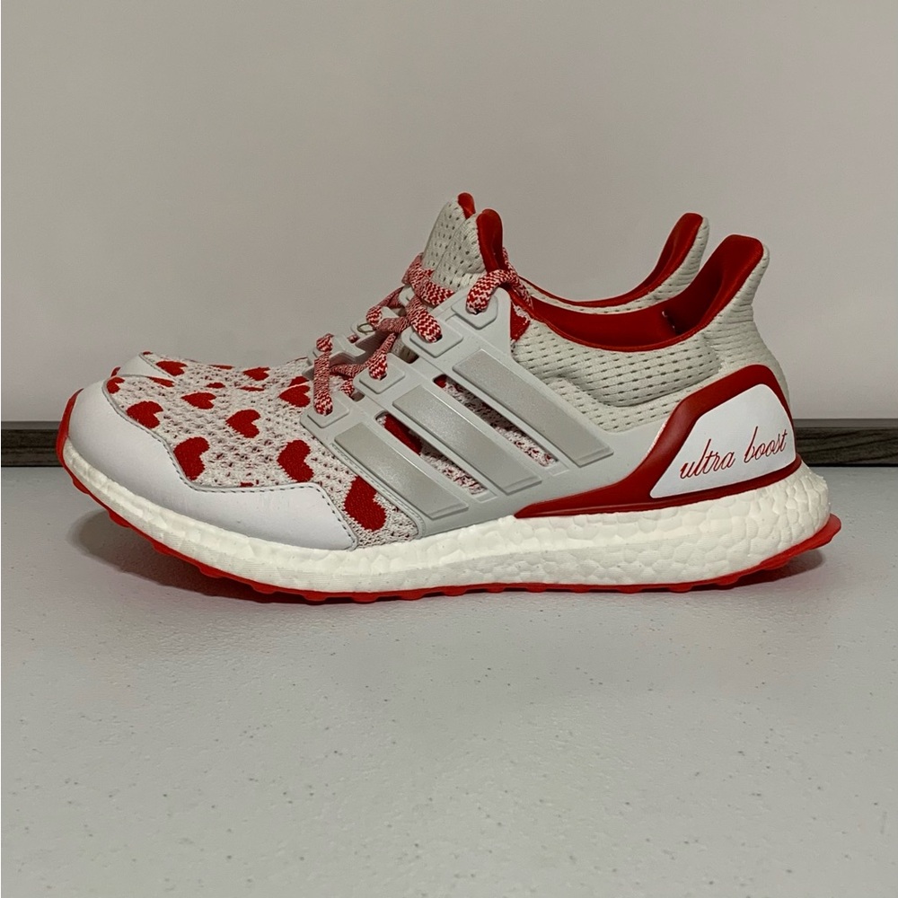Adidas Ultra Boost 1.0 ‘Valentine’s Day' Shoes-Size 9.5 New - Picture 3 of 13